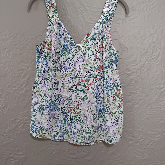 Cabi Wome's Floral Sleeveless Top - Picture 5 of 8